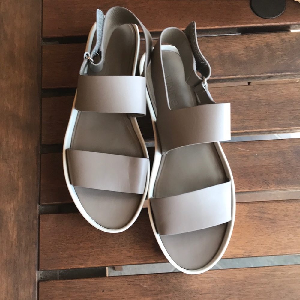 NWT Vince Flatform Sandals 9-1/2